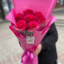 Букет из 7 малиновых роз